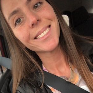 Meet your Posher, Courtney